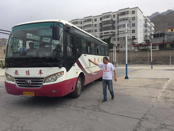 做到兩點(diǎn)，輕松考試，順利拿證