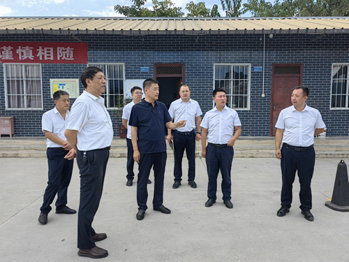 黨委書記、董事長張宏偉在成縣片單位開展工作調(diào)研